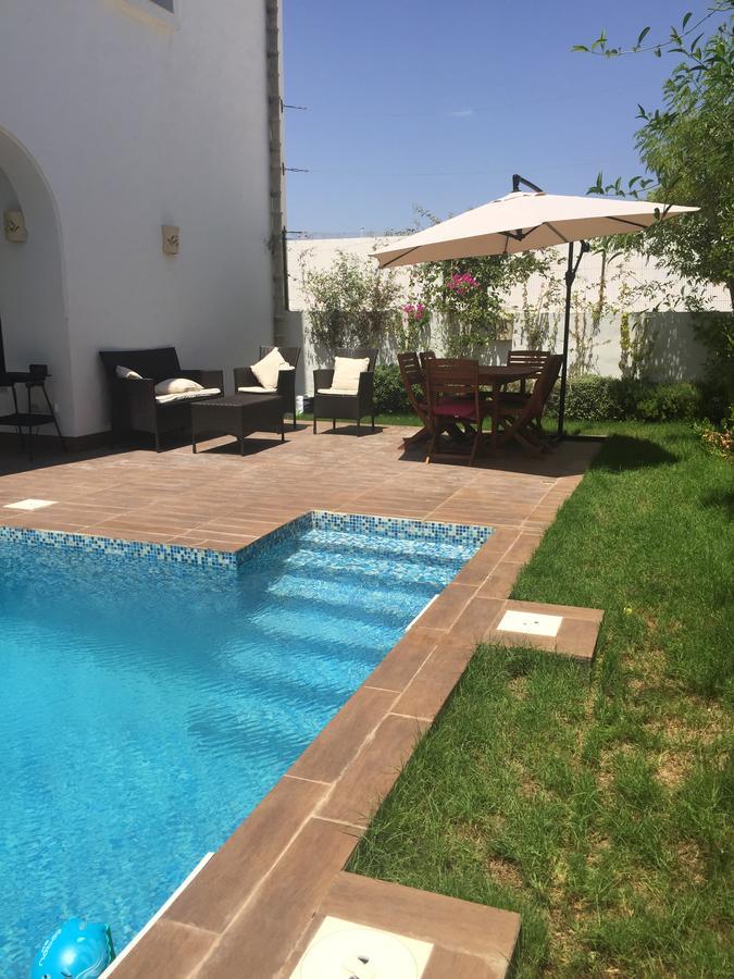 Villa Avec Piscine Triffa Eksteriør billede